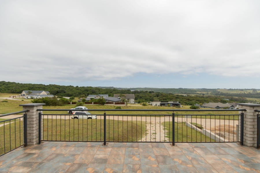 6 Bedroom Property for Sale in Royalston Residential Estate and Wildlife Reserve Eastern Cape